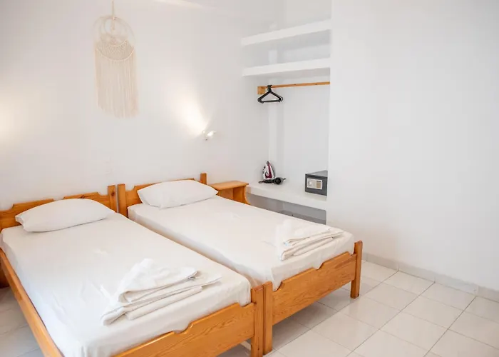 Melissa Rooms Naxos